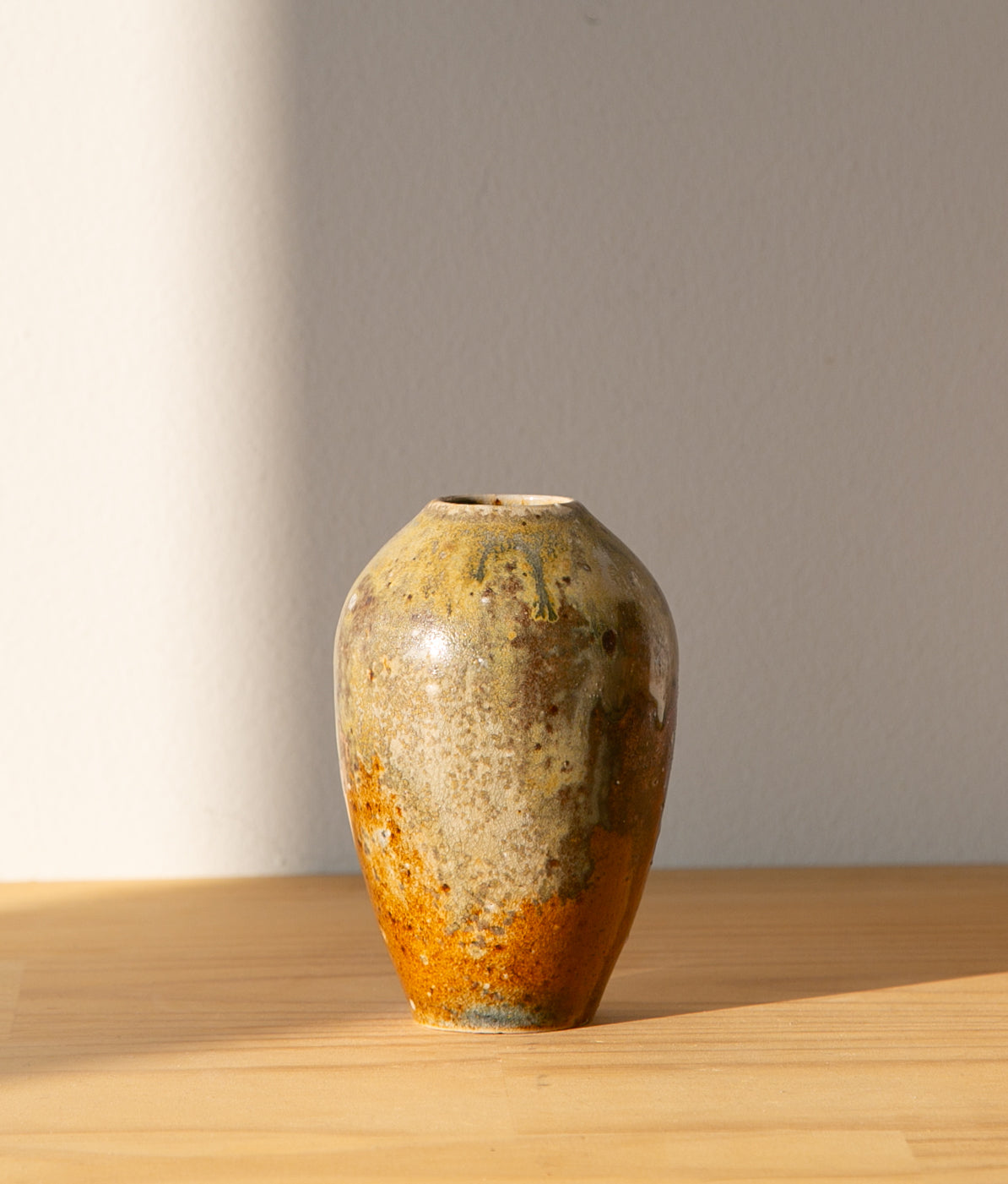 Softly variegated vase