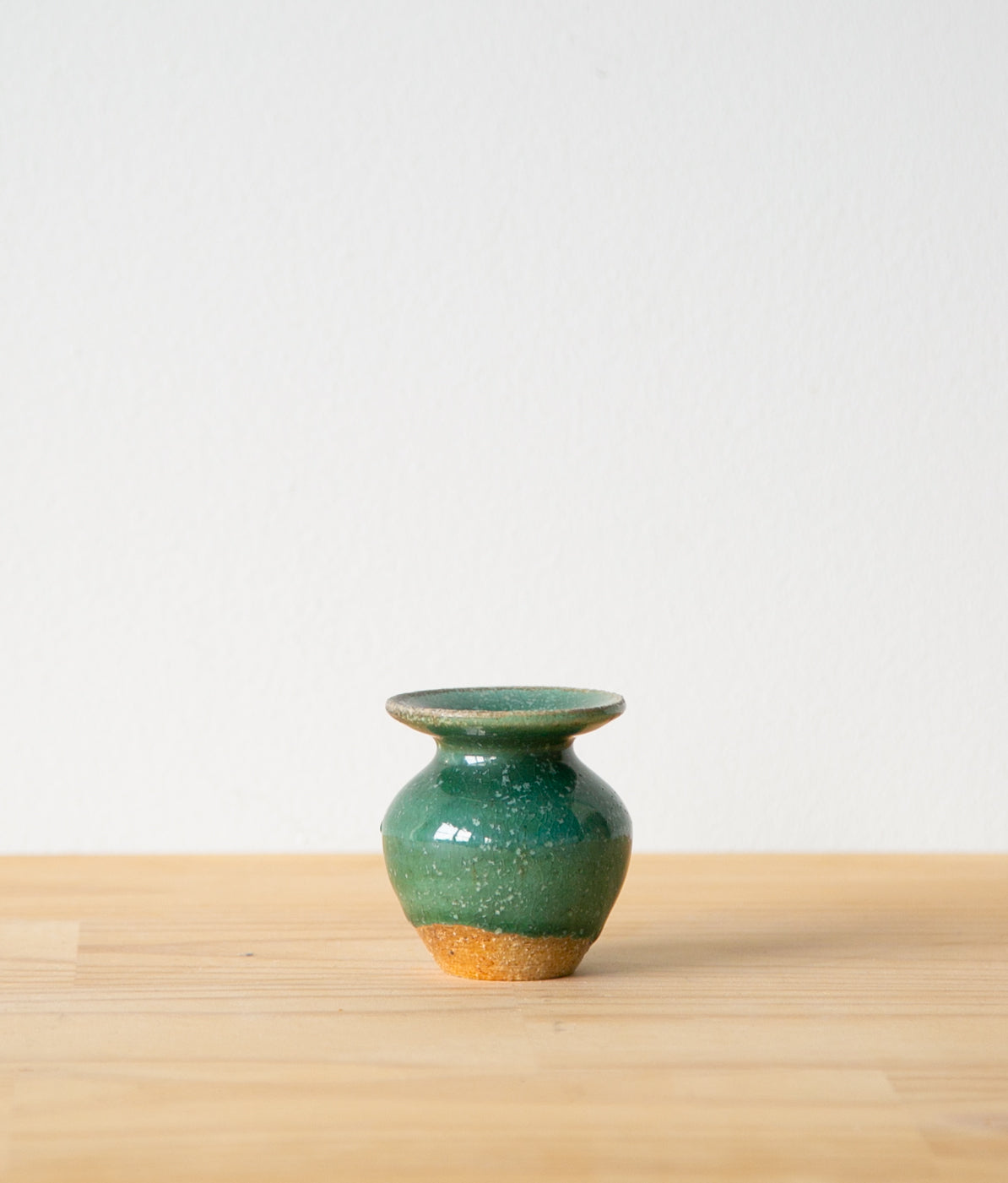 Green oribe tulip vase