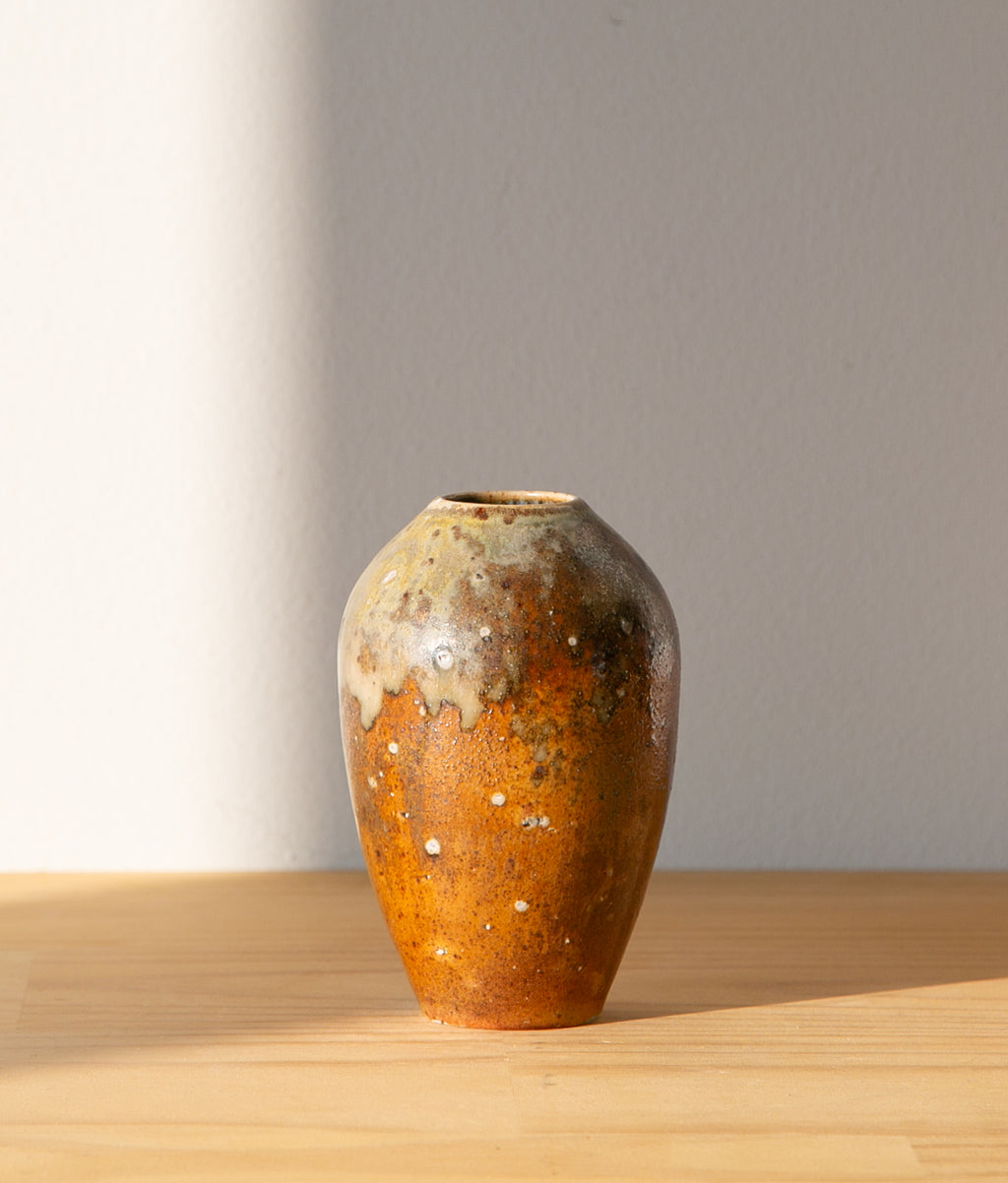 Softly variegated vase