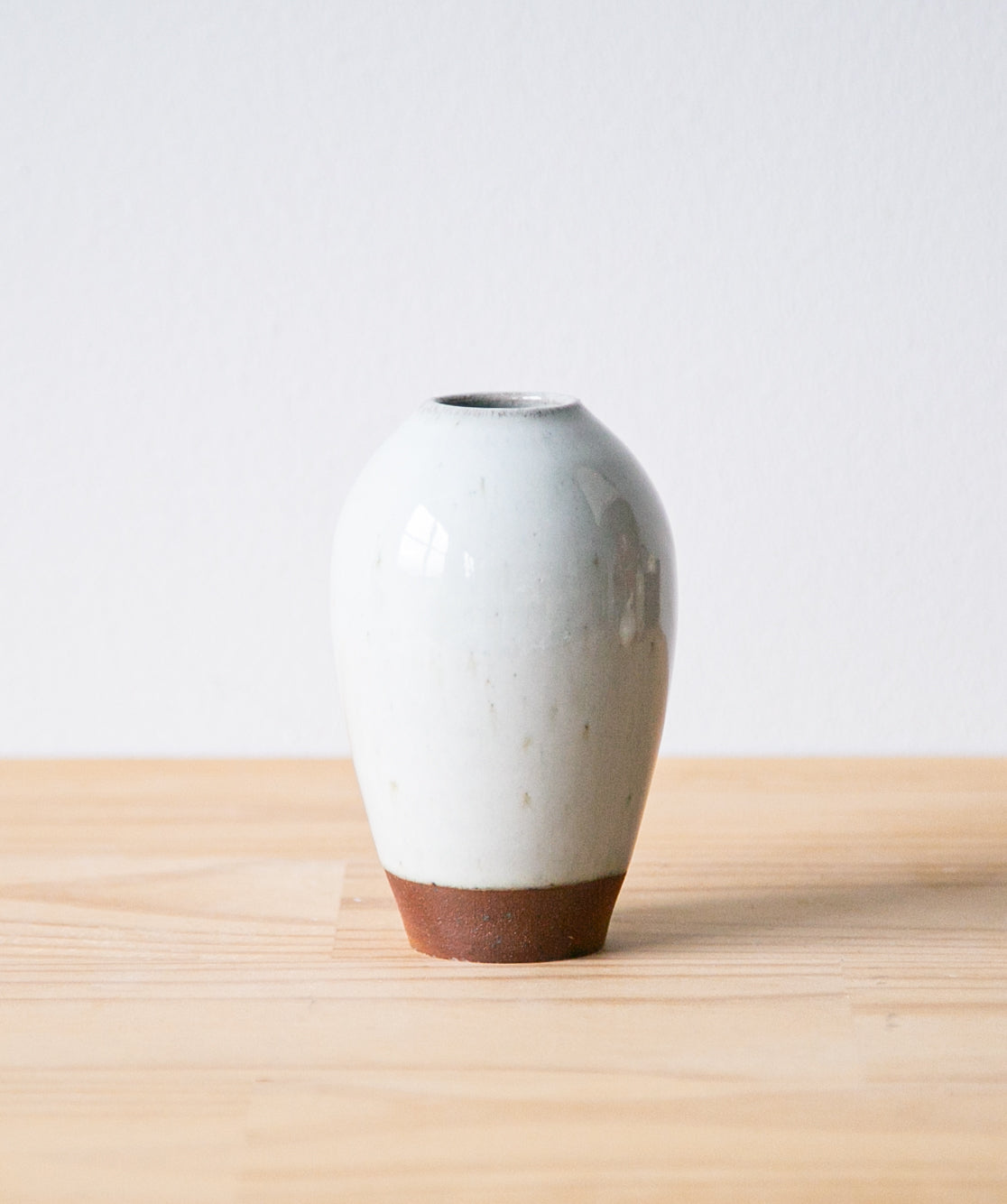 Speckled white vase