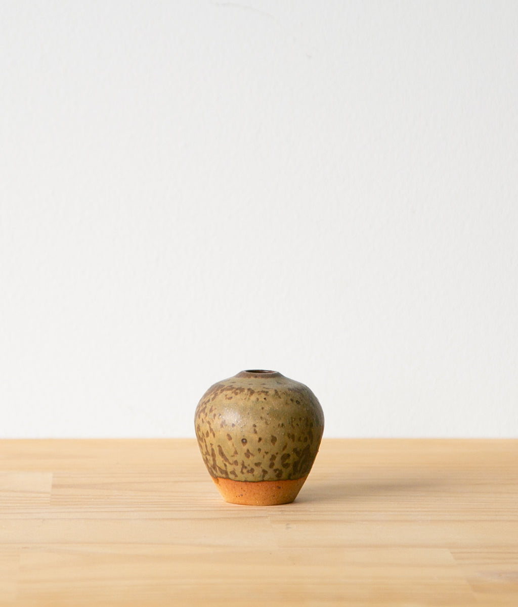 Mottled brown vase