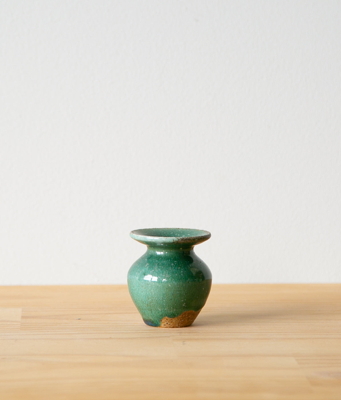 Green oribe tulip vase