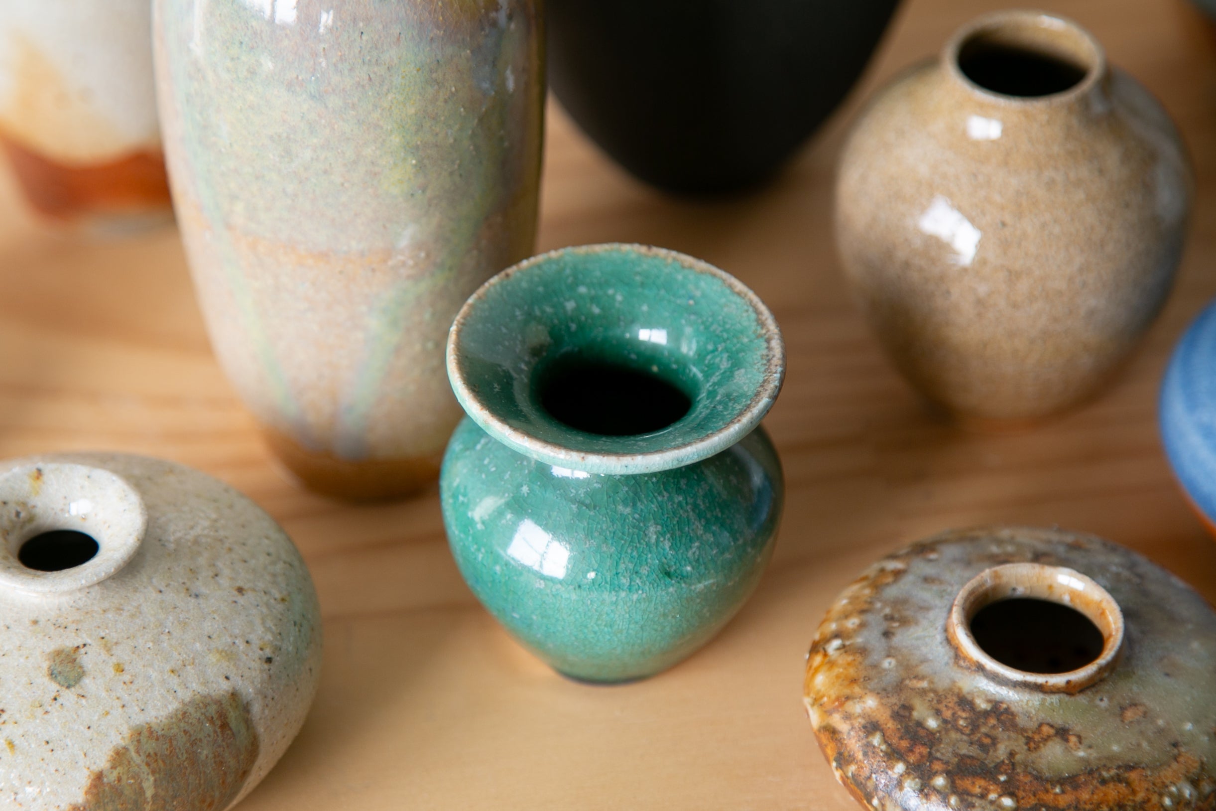 Green oribe tulip vase