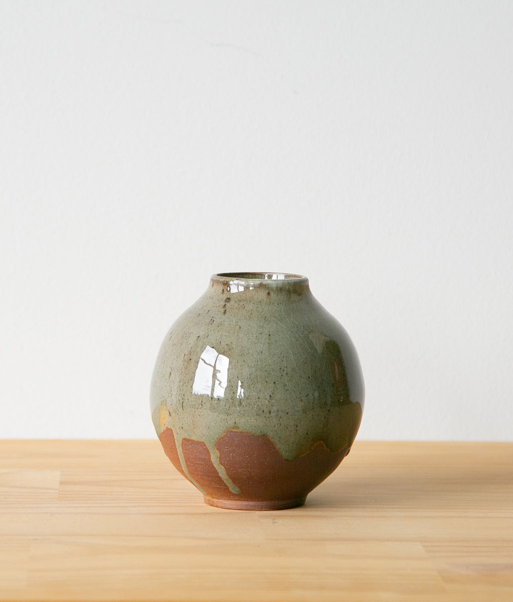 Dark celadon moon jar