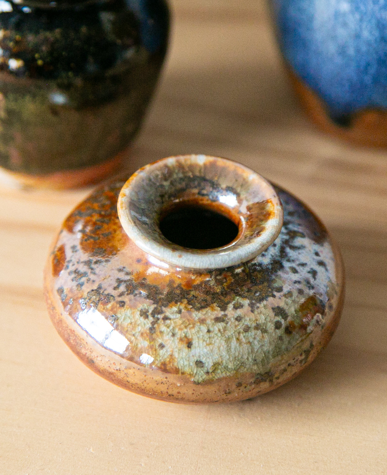 Red shino oil jar